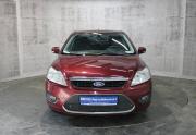 Красный Ford Focus 2.0 AT (145 л.с.) 2008 фото 1