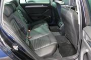 черный Volkswagen Passat 1.8 AMT (180 л.с.) 2018 фото 13