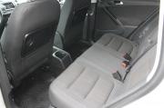 серебряный Volkswagen Tiguan 1.4 MT (150 л.с.) 4WD 2016 фото 17