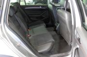 серебряный Volkswagen Passat Alltrack 2.0 AMT (220 л.с.) 4WD 2016 фото 14