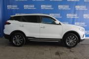белый Geely Atlas Pro 1.5 AMT (177 л.с.) 4WD 2022 фото 3