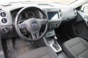 Белый Volkswagen Tiguan 2.0 AT (170 л.с.) 4WD 2012 фото 9