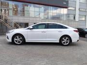 белый Hyundai Sonata 2.4 AT (188 л.с.) 2018 фото 1