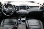 Белый Kia Sorento 2.4 AT (188 л.с.) 4WD 2020 фото 8