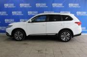 белый Mitsubishi Outlander 2.0 CVT (146 л.с.) 2021 фото 7