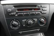 белый BMW 1 серии 116i 1.6 AT (115 л.с.) 2010 фото 17