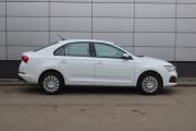 Белый Skoda Rapid 1.6 AT (110 л.с.) 2020 фото 4