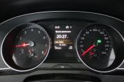 черный Volkswagen Passat 1.8 AMT (180 л.с.) 2018 фото 22