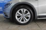 серебряный Volkswagen Passat Alltrack 2.0 AMT (220 л.с.) 4WD 2016 фото 8