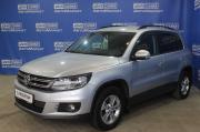серебряный Volkswagen Tiguan 1.4 MT (150 л.с.) 4WD 2016 фото 1