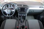 Белый Volkswagen Tiguan 1.4 MT (125 л.с.) 2018 фото 8