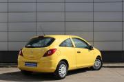 Желтый Opel Corsa 1.2 MT (85 л.с.) 2012 фото 5