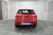 Красный Kia Rio 6-speed 1.6 MT (123 л.с.) 2014 фото 6