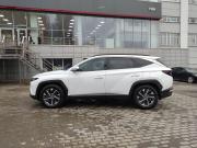 белый Hyundai Tucson 2.0 AT (150 л.с.) 4WD 2021 фото 1