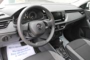 Белый Skoda Rapid 1.6 AT (110 л.с.) 2020 фото 9
