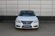 Белый Nissan Sentra 1.6 MT (117 л.с.) 2015 фото 1