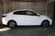 Белый Kia Rio 1.6 AT (123 л.с.) 2019 фото 4