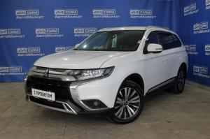 белый Mitsubishi Outlander 2.0 CVT (146 л.с.) 2021