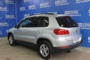 серебряный Volkswagen Tiguan 1.4 MT (150 л.с.) 4WD 2016 фото 4