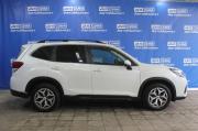 белый Subaru Forester 2.0 CVT (150 л.с.) 4WD 2019 фото 6