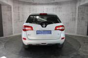 Белый Renault Koleos 2.5 CVT (171 л.с.) 4WD 2012 фото 6