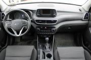 Серый Hyundai Tucson 2.0 AT (150 л.с.) 2020 фото 8