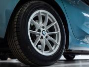 синий BMW 3 серии 318i 2.0 AT (156 л.с.) 2021 фото 10