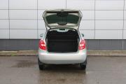 Серебряный Skoda Fabia 1.2 MT (70 л.с.) 2012 фото 12