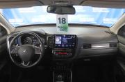 серый Mitsubishi Outlander 2.4 CVT (167 л.с.) 4WD 2018 фото 15