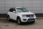 Белый Suzuki Grand Vitara 2.0 MT (140 л.с.) 4WD 2012 фото 2