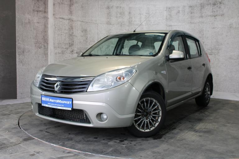 Бежевый Renault Sandero 1.6 MT (103 л.с.) 2010