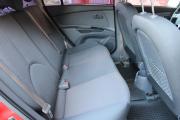 Красный Kia Rio 1.4 AT (95 л.с.) 2011 фото 11