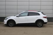 Белый Kia Rio X 1.6 AT (123 л.с.) 2021 фото 3