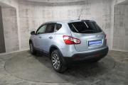 Серый Nissan Qashqai 1.6 CVT (117 л.с.) 2012 фото 7