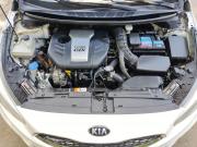 белый Kia Ceed GT 1.6 MT (204 л.с.) 2015 фото 7