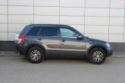 Серый Suzuki Grand Vitara 2.0 MT (140 л.с.) 4WD 2013 фото 4