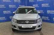серебряный Volkswagen Tiguan 1.4 MT (150 л.с.) 4WD 2016 фото 7