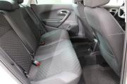 Белый Volkswagen Polo 1.6 AT (110 л.с.) 2018 фото 11