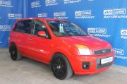 красный Ford Fusion 1.4 MT (80 л.с.) 2009 фото 1
