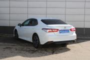 Белый Toyota Camry 2.5 AT (200 л.с.) 2021 фото 7