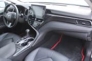 Белый Toyota Camry 2.5 AT (200 л.с.) 2021 фото 10
