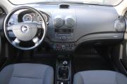 Белый Chevrolet Aveo 1.4 MT (101 л.с.) 2011 фото 8