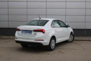 Белый Skoda Rapid 1.6 AT (110 л.с.) 2020 фото 5