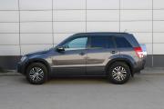 Серый Suzuki Grand Vitara 2.0 MT (140 л.с.) 4WD 2013 фото 3