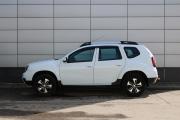 Белый Renault Duster 2.0 MT (143 л.с.) 4WD 2018 фото 3