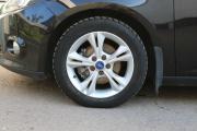 Черный Ford Focus 1.6 MT (125 л.с.) 2011 фото 13