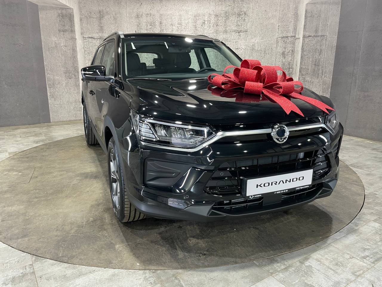 черный KGM Korando 1.5 AT (163 л.с.) 2025