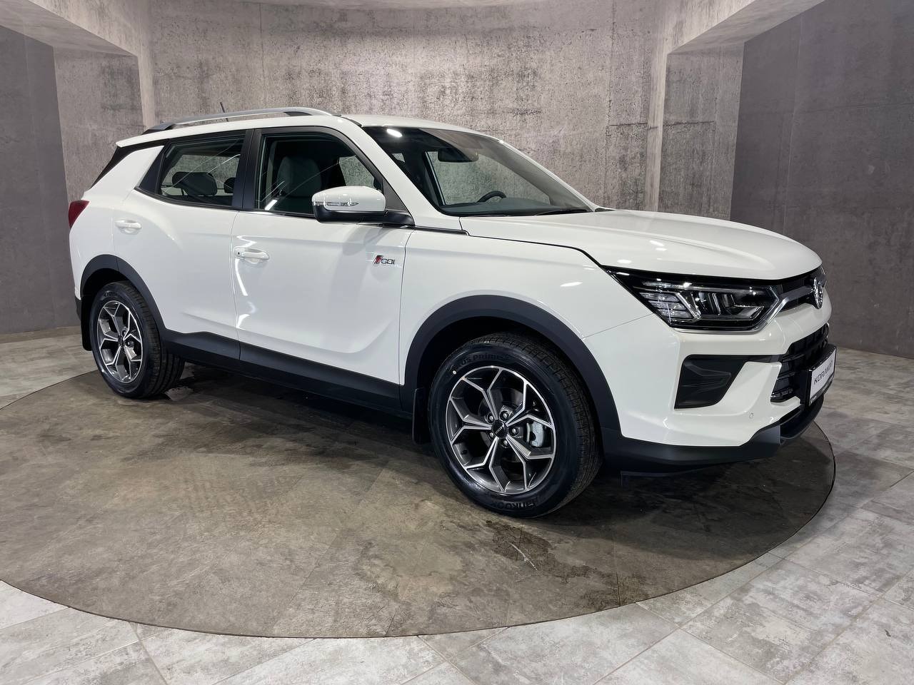 белый KGM Korando 1.5 AT (163 л.с.) 2025