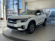 белый Kia Seltos 2.0 CVT (149 л.с.) 2022 фото 4