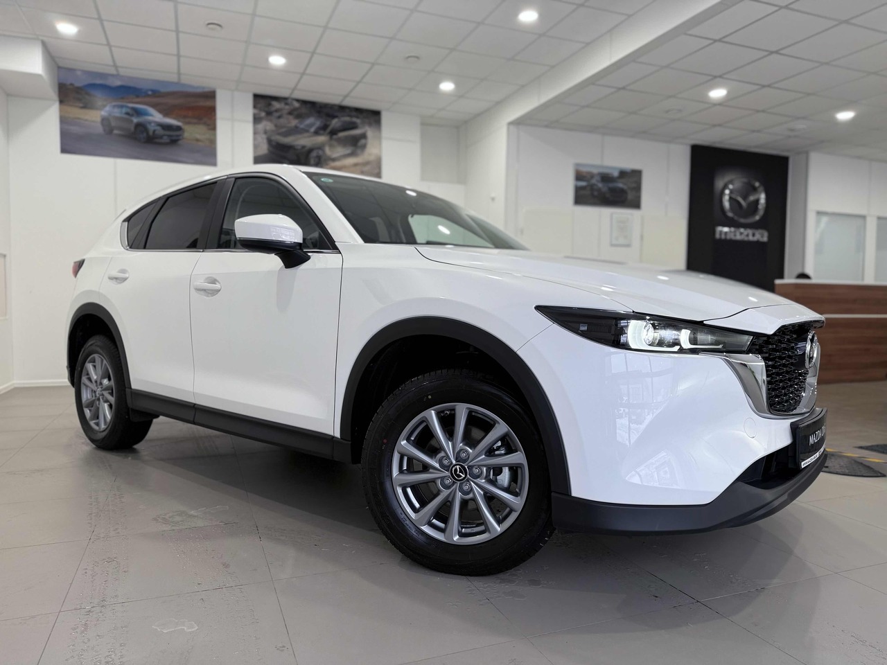 белый Mazda CX-5 2.0 AT (155 л.с.) 2026
